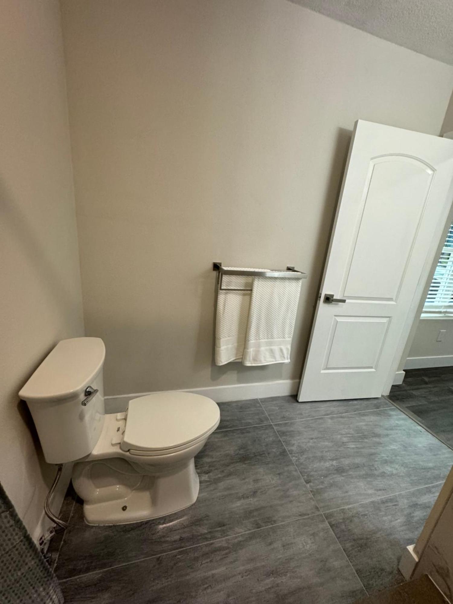 Deluxe Apartment Whit Laundry Тампа Екстериор снимка