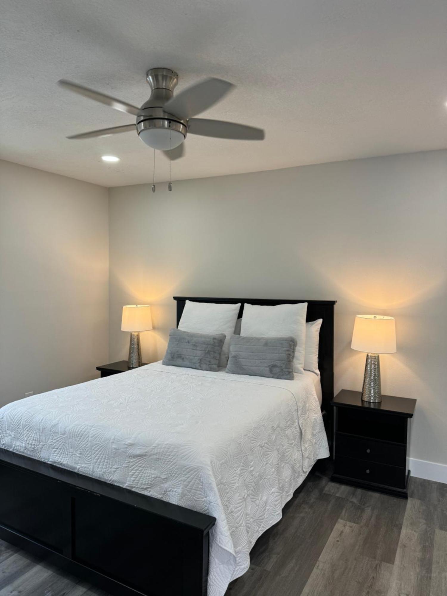 Deluxe Apartment Whit Laundry Тампа Екстериор снимка