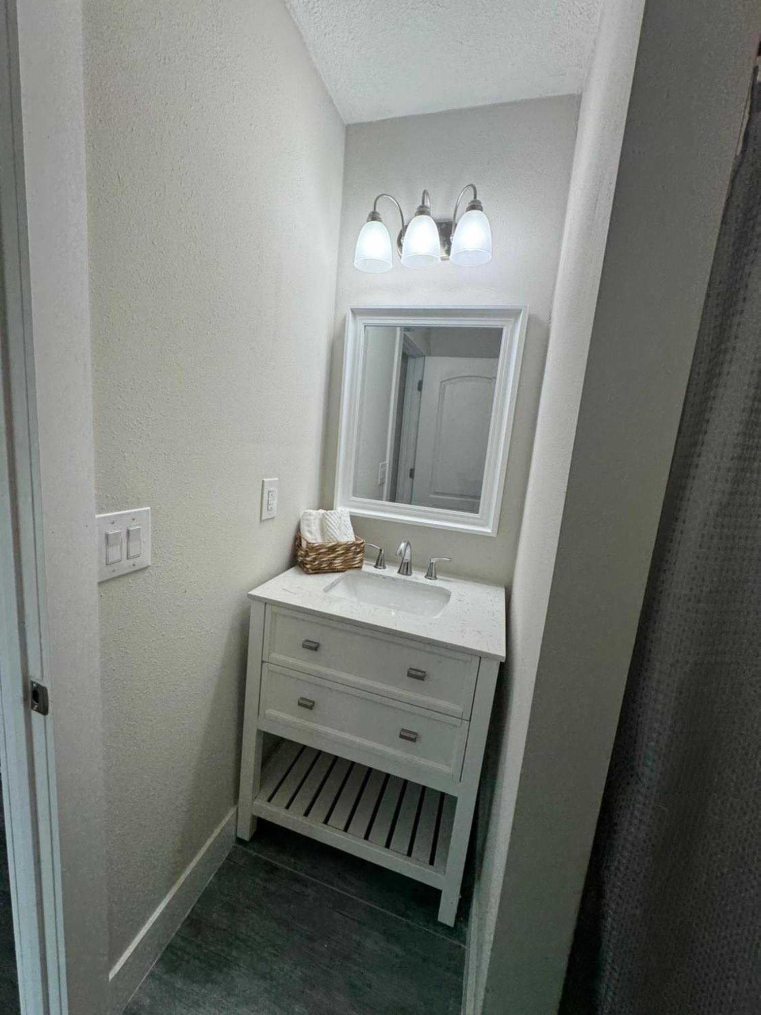 Deluxe Apartment Whit Laundry Тампа Екстериор снимка